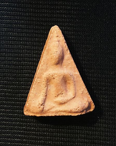 พระางพญา พิมพ์ใหญ่เนื้อดินคุณแม่บุณเรือน 2499 