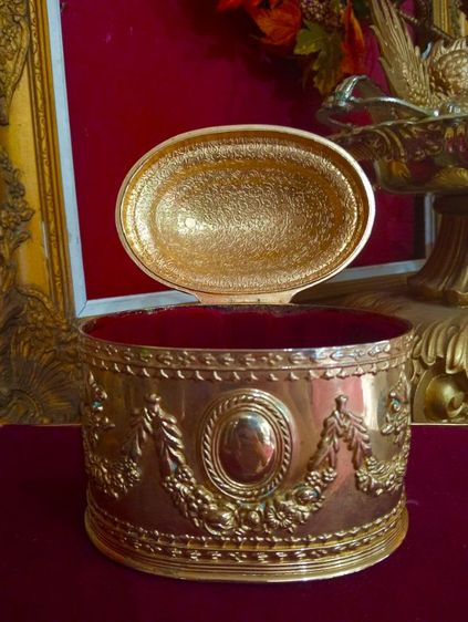 ฝรั่งเศส กล่องหลุยส์ลายนูนสุดงามเพรท ทอง 18k เก่าโบราณงานฝรั่งเศส รูปที่ 6