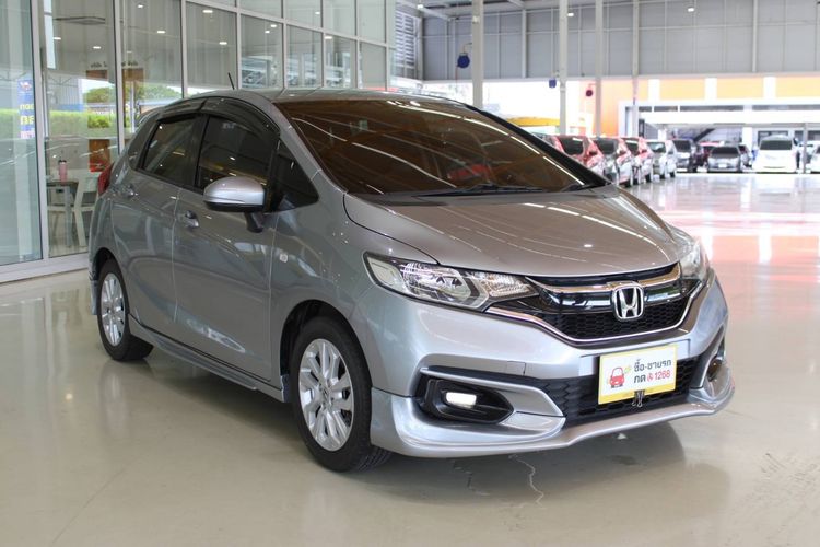 Honda Jazz 2018 1.5 V Sedan เบนซิน ไม่ติดแก๊ส เกียร์อัตโนมัติ บรอนซ์เงิน รูปที่ 3