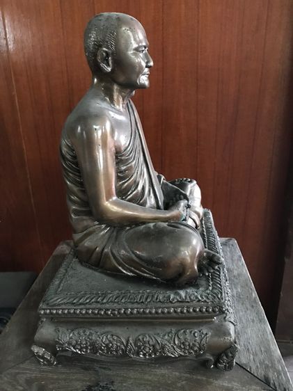 พระบูชาหลวงพ่อปาน 9นิ้ว รุ่นเททอง49 รูปที่ 5