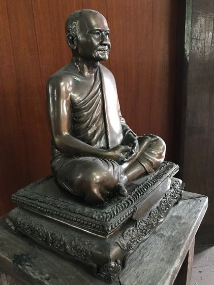 พระบูชาหลวงพ่อปาน 9นิ้ว รุ่นเททอง49 รูปที่ 4