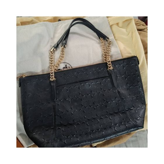 Coach แท้ มือสอง กระเป๋าสะพายทรง Tote หนังปั้มนูน ลาย C - Coach Ava Tote in Signature Leather รูปที่ 2