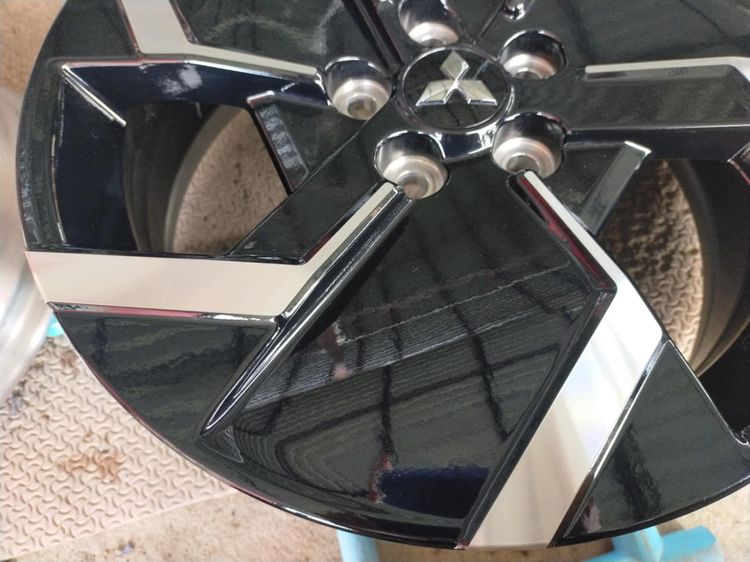 แม็กมิตซู ขอบ18 กว้าง7 et46 ใหม่ป้ายแดงสีเดิมใส่ mitsubishi 5 รูได้ทุกรุ่น รูปที่ 8