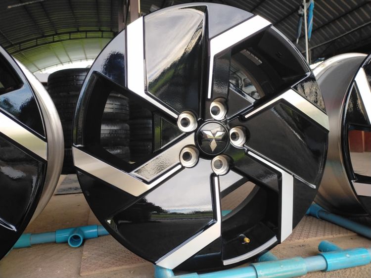 แม็กมิตซู ขอบ18 กว้าง7 et46 ใหม่ป้ายแดงสีเดิมใส่ mitsubishi 5 รูได้ทุกรุ่น รูปที่ 3