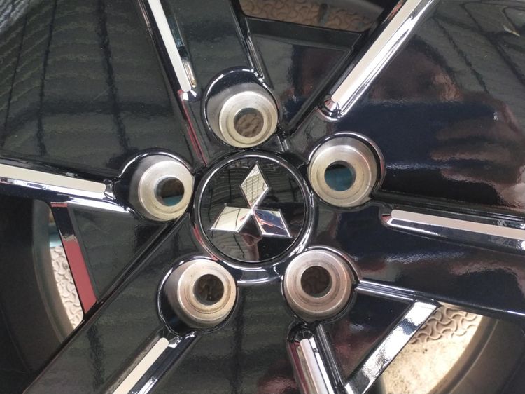 แม็กมิตซู ขอบ18 กว้าง7 et46 ใหม่ป้ายแดงสีเดิมใส่ mitsubishi 5 รูได้ทุกรุ่น รูปที่ 5