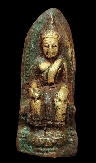 รูปหล่อหลวงพ่อโต วัดบ้านเชี่ยน