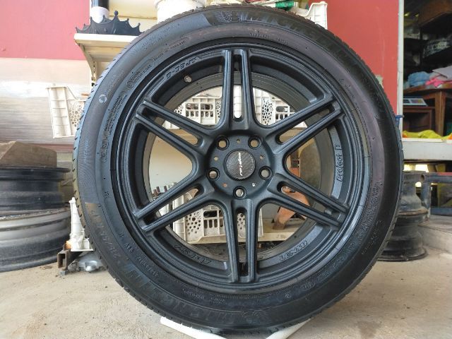 แม็กlenso แท้ ขอบ17 พร้อมยางมิชลิน 215 55 17 ปลายปี22 ยางสวย ใส่รถ 5 รู 114 ได้ทุกรุ่น เช่นcamry accord innova  ยางสวยทุกเส้น รูปที่ 3