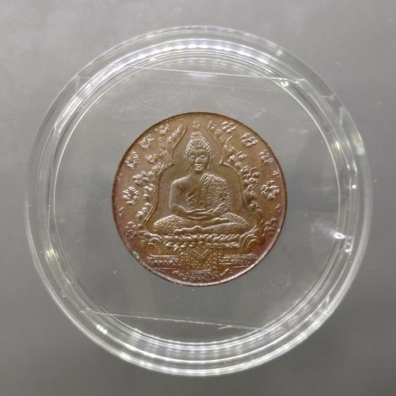 เหรียญพระแก้วมรกต เนื้อทองแดง รุ่นแรก บล็อกลึก รุ่นฉลองกรุง 150 ปี วัดพระศรีๆ รุ่นแรก รัชกาลที่7 สร้าง พ.ศ.2475 สภาพสวย รับประกันแท้