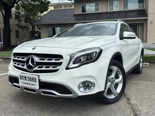 ขายBenz GLA 200 1.6 W156 ปี 19 