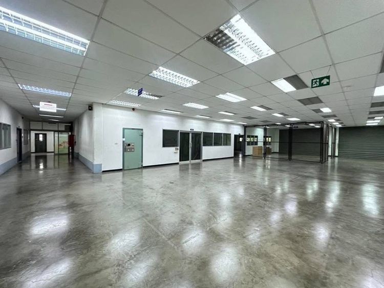 โรงงานพื้นที่สีม่วง