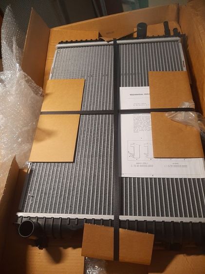 แผงระบายความร้อน Radiator Land Rover Sport รูปที่ 4