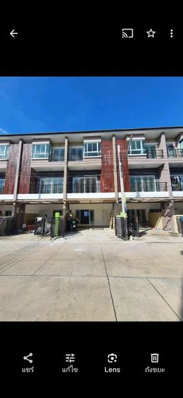 ขายทาวน์โฮม 3 ชั้น  ในซอยวัดกำแพง ( พิบูลสงคราม 22 แยก 6 ) 