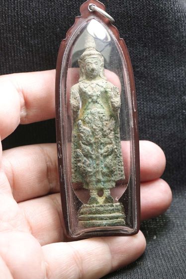 พระยืนสนิมเขียวบูชา ปางห้ามสมุทร สูงประมาณ 8 เซนกว้าง2เซน ไม่ทราบที่ครับ รูปที่ 2