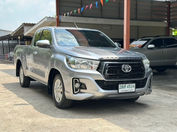 รถ Toyota Hilux Revo 2.4 J Plus สี เทา