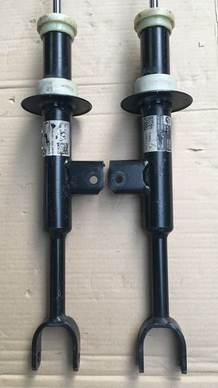 โช๊ค เดิม คู่หน้า BMW  5. Series  G30  รูปที่ 2