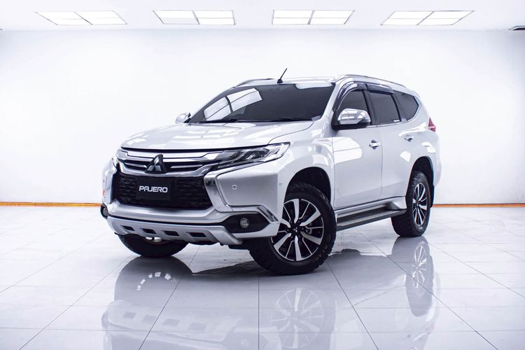 รถ Mitsubishi Pajero Sport 2.4 GT Premium 4WD สี เทา