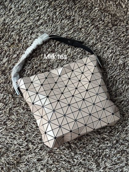 กระเป๋าคล้องไหล่ Bao Bao  11“ รูปที่ 8