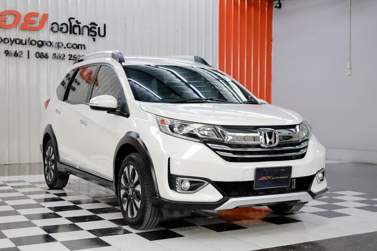 Honda BR-V 2019 1.5 SV Utility-car เบนซิน ไม่ติดแก๊ส เกียร์อัตโนมัติ ขาว รูปที่ 3