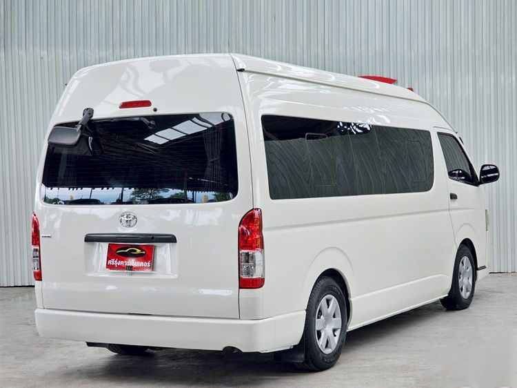 Toyota Commuter 2016 3.0 Van ดีเซล ไม่ติดแก๊ส เกียร์ธรรมดา ขาว รูปที่ 4