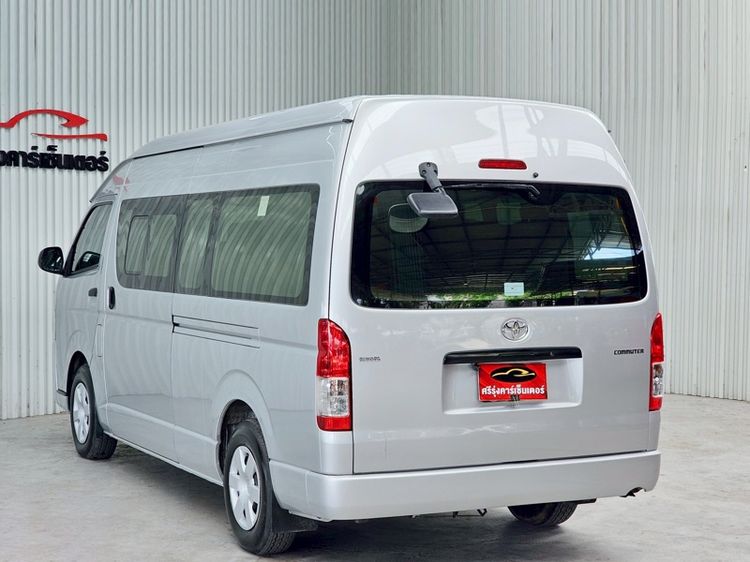 Toyota Commuter 2017 3.0 Van ดีเซล ไม่ติดแก๊ส เกียร์ธรรมดา เทา รูปที่ 4