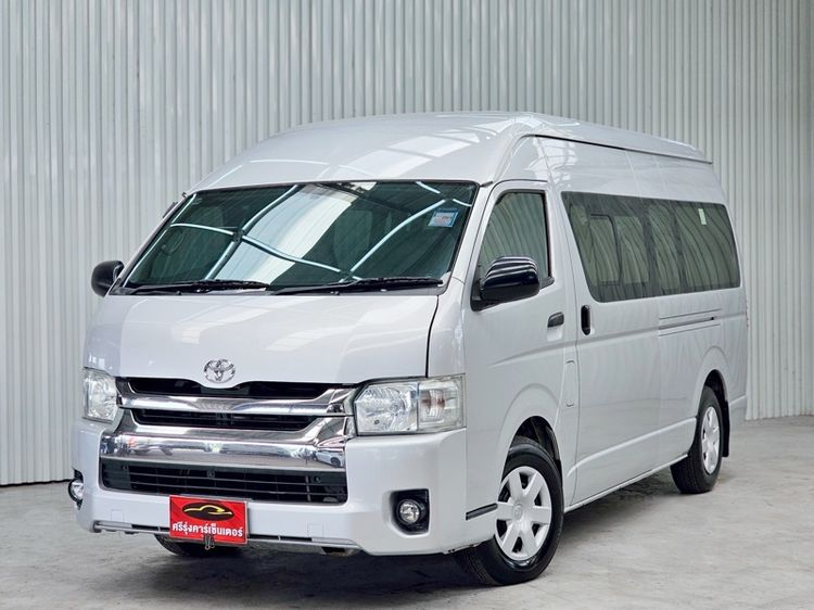 รถ Toyota Commuter 3.0 สี เทา