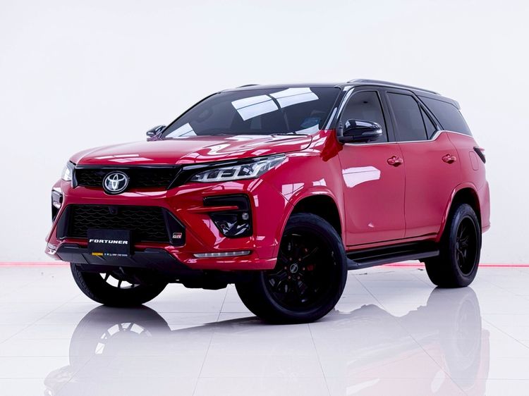Toyota Fortuner 2021 2.8 GR Sport Black Top 4WD Utility-car ดีเซล ไม่ติดแก๊ส เกียร์อัตโนมัติ แดง