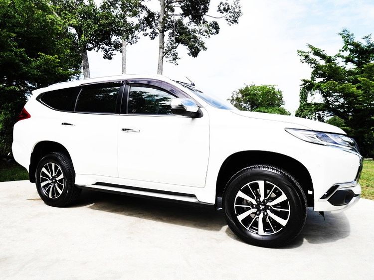 Mitsubishi Pajero Sport 2017 2.4 GT Premium Utility-car ดีเซล ไม่ติดแก๊ส เกียร์อัตโนมัติ ขาว รูปที่ 2