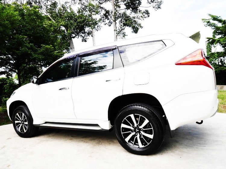 Mitsubishi Pajero Sport 2017 2.4 GT Premium Utility-car ดีเซล ไม่ติดแก๊ส เกียร์อัตโนมัติ ขาว รูปที่ 3
