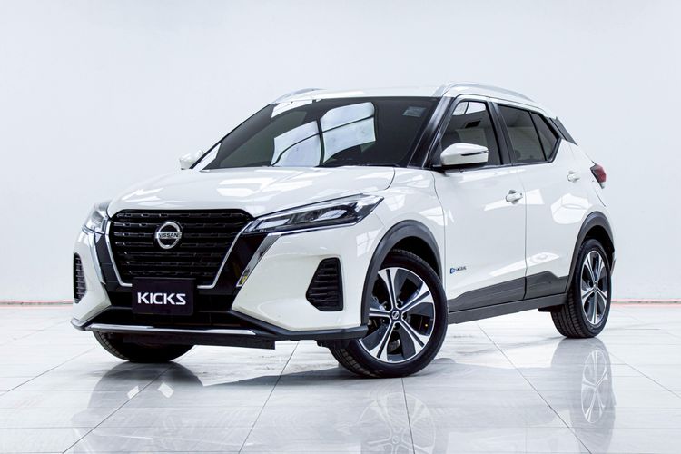 รถ Nissan Kicks 1.2 E สี ขาว