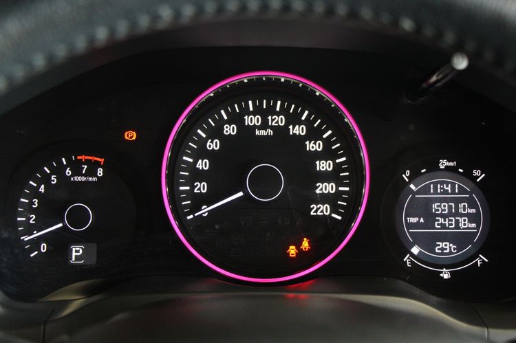 Honda HR-V 2017 1.8 E Utility-car เบนซิน ไม่ติดแก๊ส เกียร์อัตโนมัติ ดำ รูปที่ 4