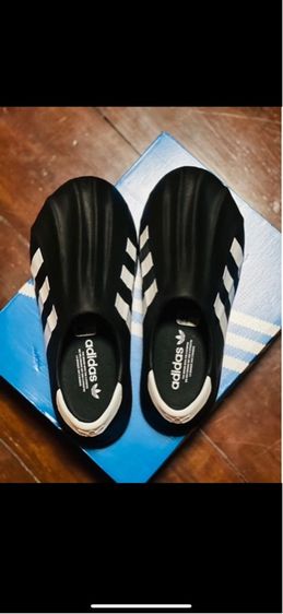 รองเท้า