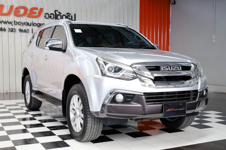 Isuzu MU-X 2018 3.0 Utility-car ดีเซล ไม่ติดแก๊ส เกียร์อัตโนมัติ บรอนซ์เงิน รูปที่ 3