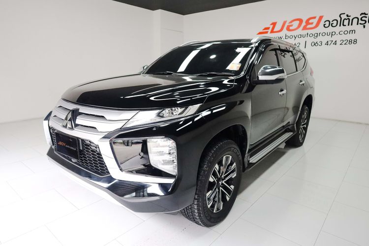 รถ Mitsubishi Pajero Sport 2.4 GT Premium 4WD สี ดำ