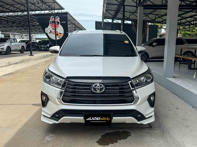 Toyota Innova 2022 2.8 Crysta Utility-car ดีเซล ไม่ติดแก๊ส เกียร์อัตโนมัติ ขาว รูปที่ 2