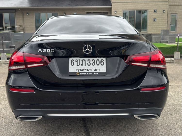 Mercedes-Benz A-Class 2021 A200 เบนซิน เกียร์อัตโนมัติ ดำ รูปที่ 4
