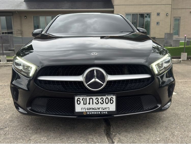 Mercedes-Benz A-Class 2021 A200 เบนซิน เกียร์อัตโนมัติ ดำ รูปที่ 2