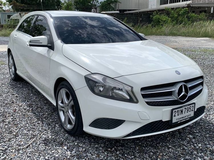 Mercedes-Benz A-Class 2014 A180 Sedan เบนซิน ไม่ติดแก๊ส เกียร์อัตโนมัติ ขาว รูปที่ 3