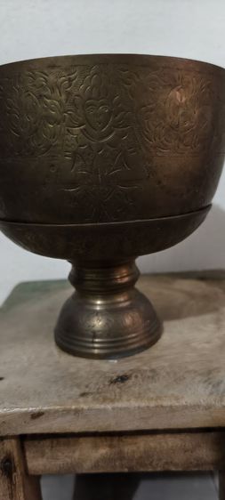 ขันพานทองเหลืองเก่าๆ รูปที่ 13