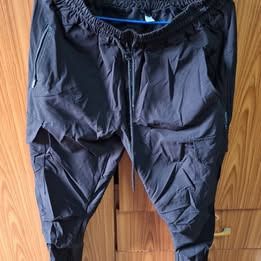 อื่นๆ กางเกง ดำ แขนยาว Musculo Basic cargo gym pants ไซส์ L  เอว 32-34 นิ้ว  ยาว 42 นิ้ว