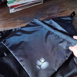 Ogilvy ครบรอบ 50 ปี กระเป๋าสะพายข้างพร้อมกระเป๋าคลัชผ้าร่ม ถูก ๆ เลยจ้า รูปที่ 5