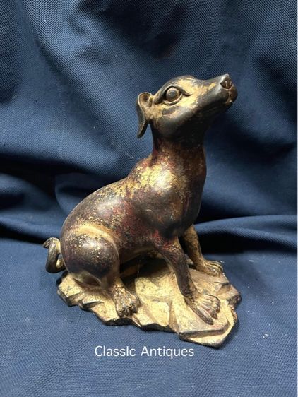 รูปปั้น สุนัข ทองเหลืองสะสม