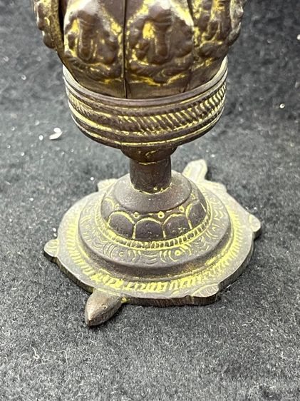 เชิงเทียน บัวจงกล ทองเหลืองสะสม รูปที่ 13