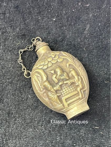 ขวดยานัตถ์ ทองเหลืองดุนลาย สะสมA2