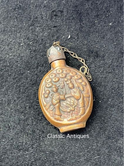 ขวดยานัตถ์ ทองเหลืองดุนลาย สะสมA1