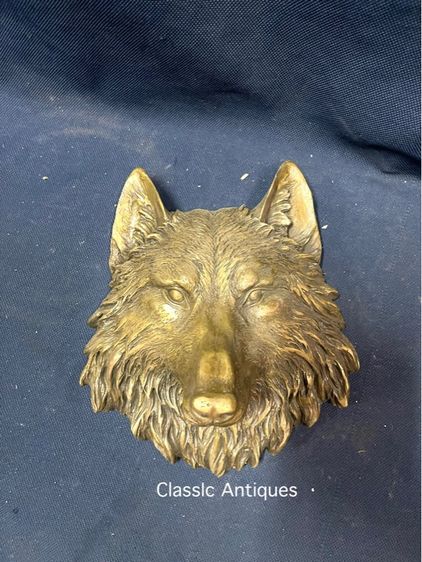 รูปปั้น ทองเหลือง หมาป่าสะสม