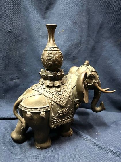รูปปั้น ช้างคู่ทรงเครื่อง ทองเหลือง สะสม รูปที่ 9