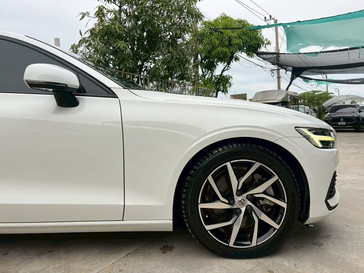 Volvo S60 2020 2.0 Recharge Ultimate T8 Sedan เบนซิน ไม่ติดแก๊ส เกียร์อัตโนมัติ ขาว รูปที่ 4