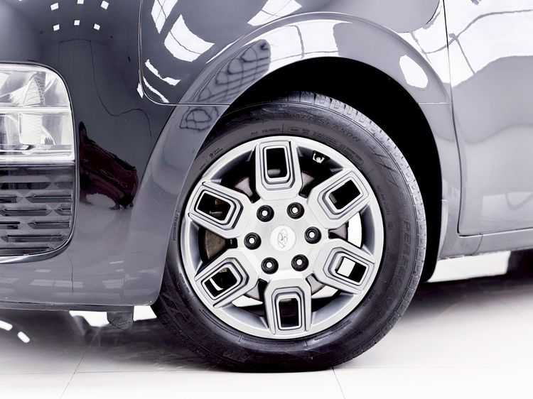 Hyundai Staria 2024 2.2 S Utility-car ดีเซล ไม่ติดแก๊ส เกียร์อัตโนมัติ ดำ รูปที่ 4