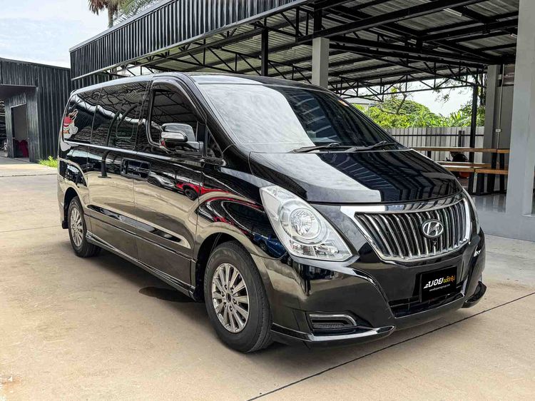Hyundai H-1  2018 2.5 Deluxe Utility-car ดีเซล ไม่ติดแก๊ส เกียร์อัตโนมัติ ดำ รูปที่ 3