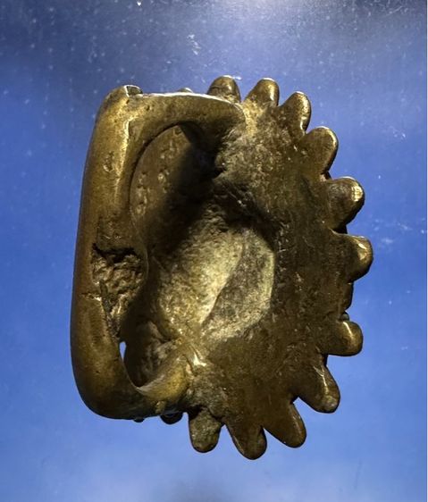 ของเก่าโบราณ เนื้อสัมฤทธิ์(ไม่ทราบว่าเป็นแหวนหรือกระดุม) รูปที่ 4